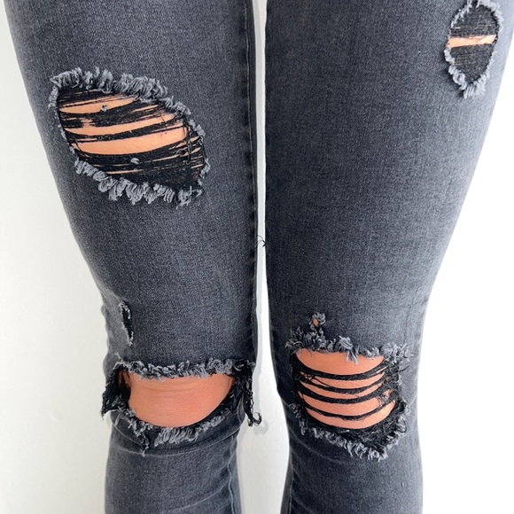 BLACK DISTRESSED DEMIN JEANS - Picture 1 of 7